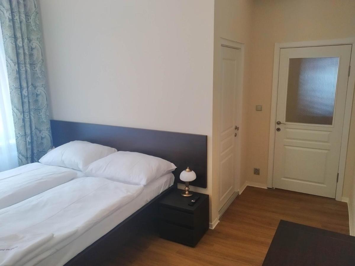 Apartamento Rezidence Beethoven Karlovy Vary Exterior foto