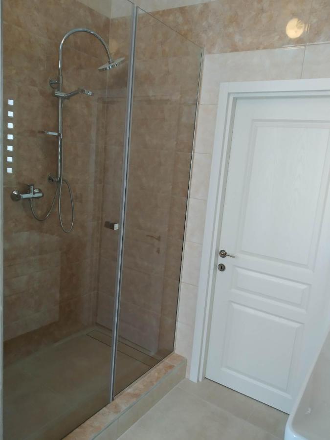 Apartamento Rezidence Beethoven Karlovy Vary Exterior foto