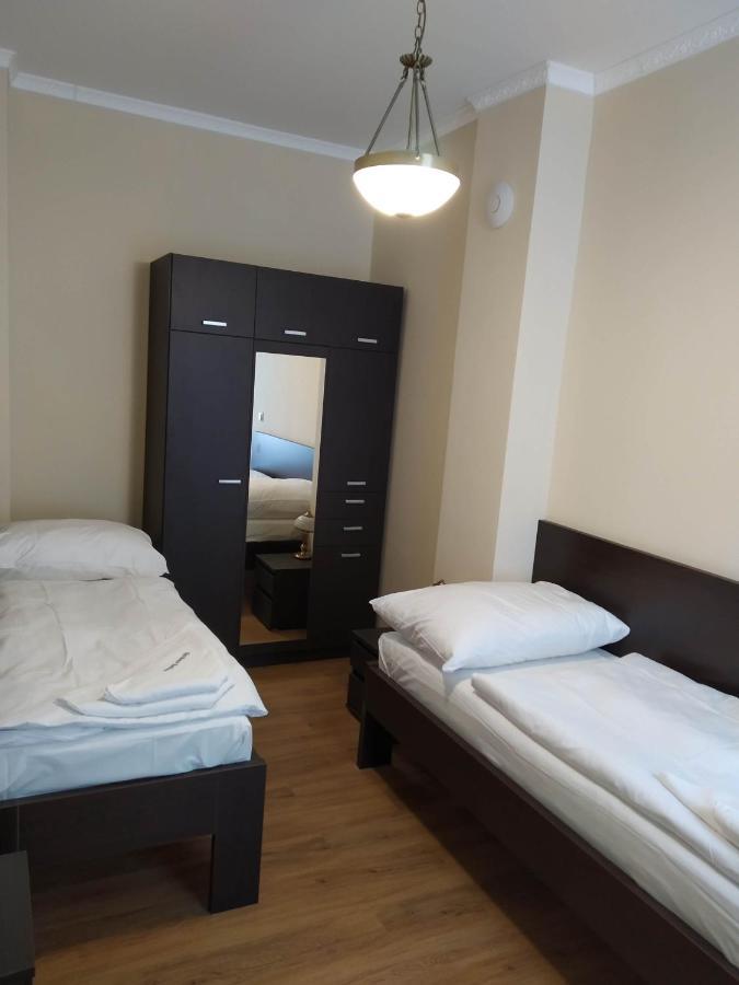 Apartamento Rezidence Beethoven Karlovy Vary Exterior foto