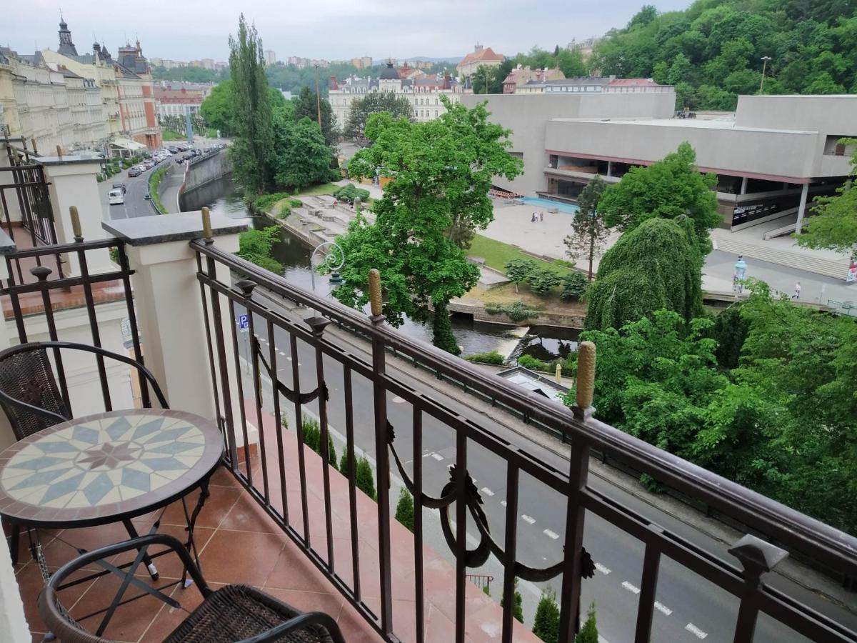 Apartamento Rezidence Beethoven Karlovy Vary Exterior foto