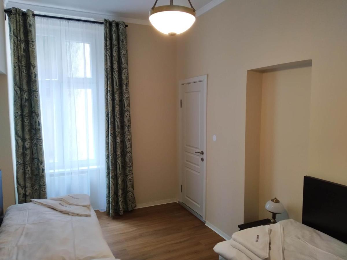 Apartamento Rezidence Beethoven Karlovy Vary Exterior foto